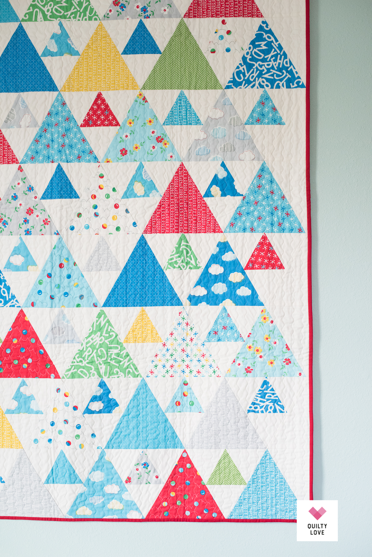 Bounce Triangle Peaks by QuiltyLove