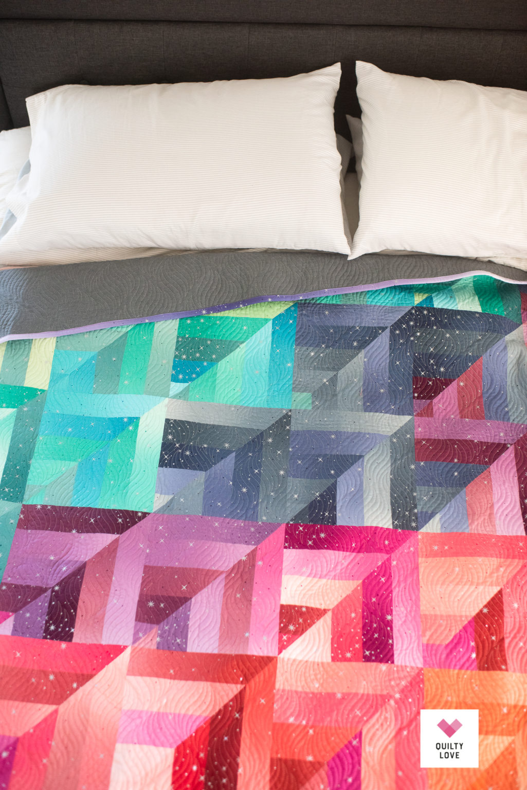 rainbow-ombre-lucky-log-cabins-quilt-quilty-love