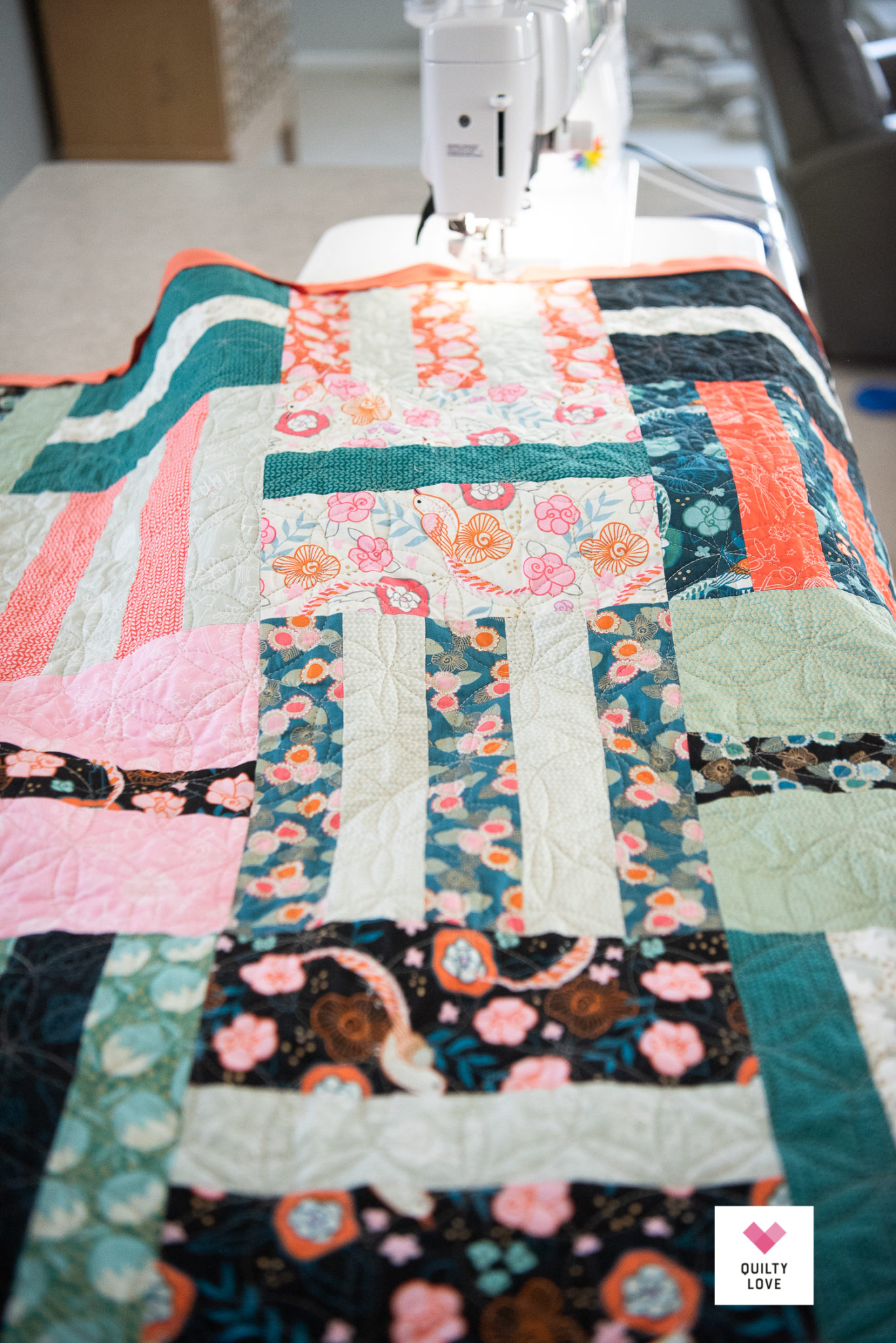 stash-buster-fat-quarter-dash-quilt-quilty-love